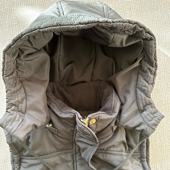 Calvin Klein Full Zip Puffer Vest detachable hood cell phone & secret pocket Sm - Picture 9 of 15